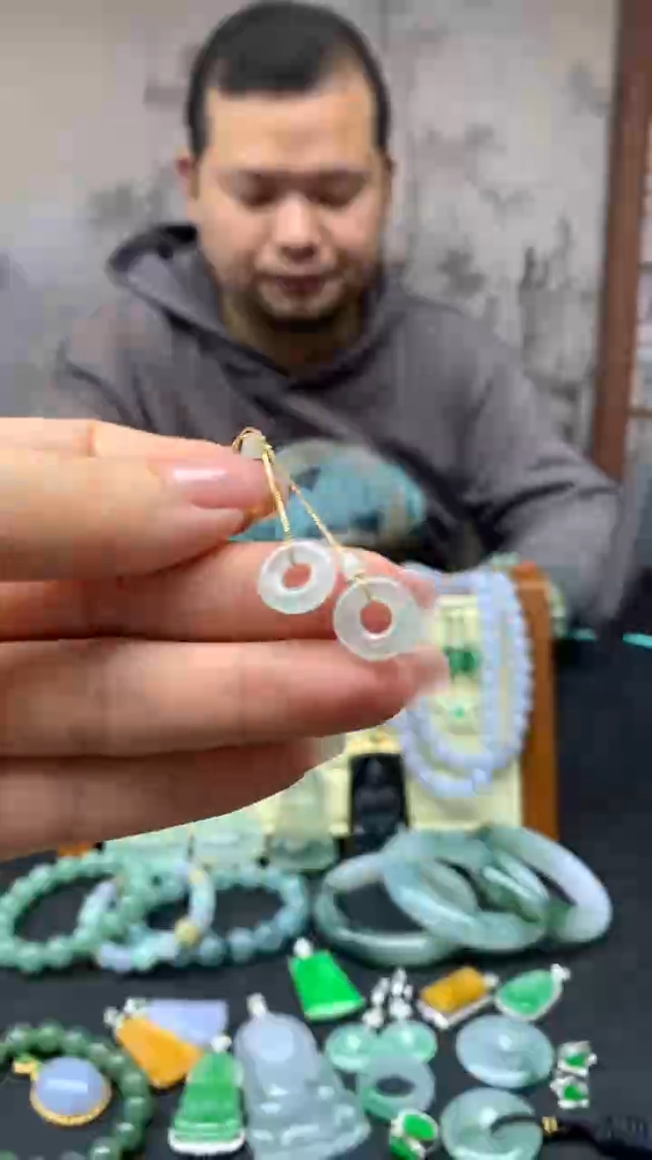 【闪购商品】翡翠颈饰18K金镶嵌1-天然翡翠