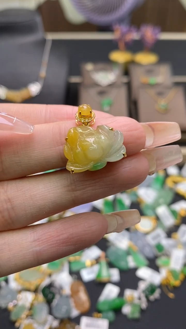 【闪购商品】翡翠颈饰18K金镶嵌净货18509