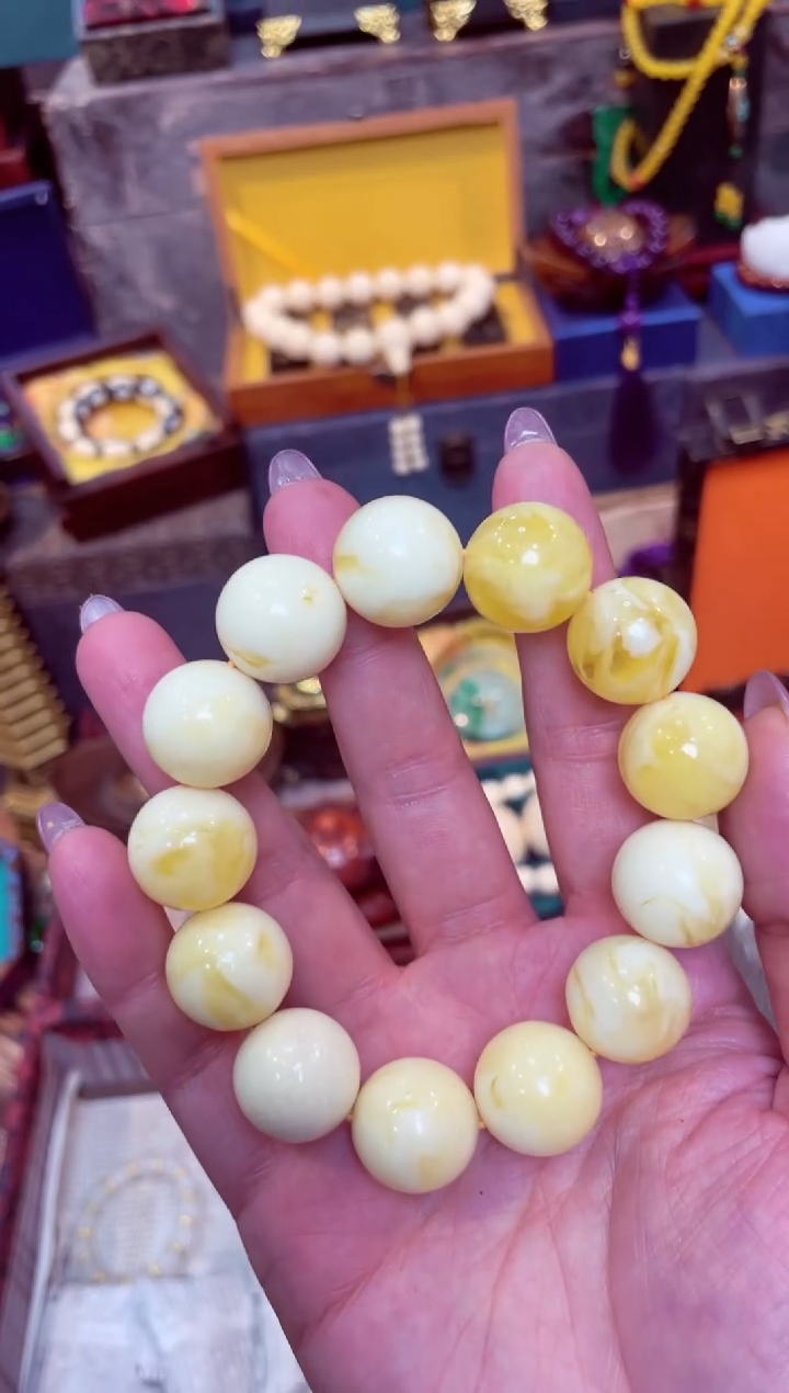 【闪购商品】蜜蜡手串未镶嵌              