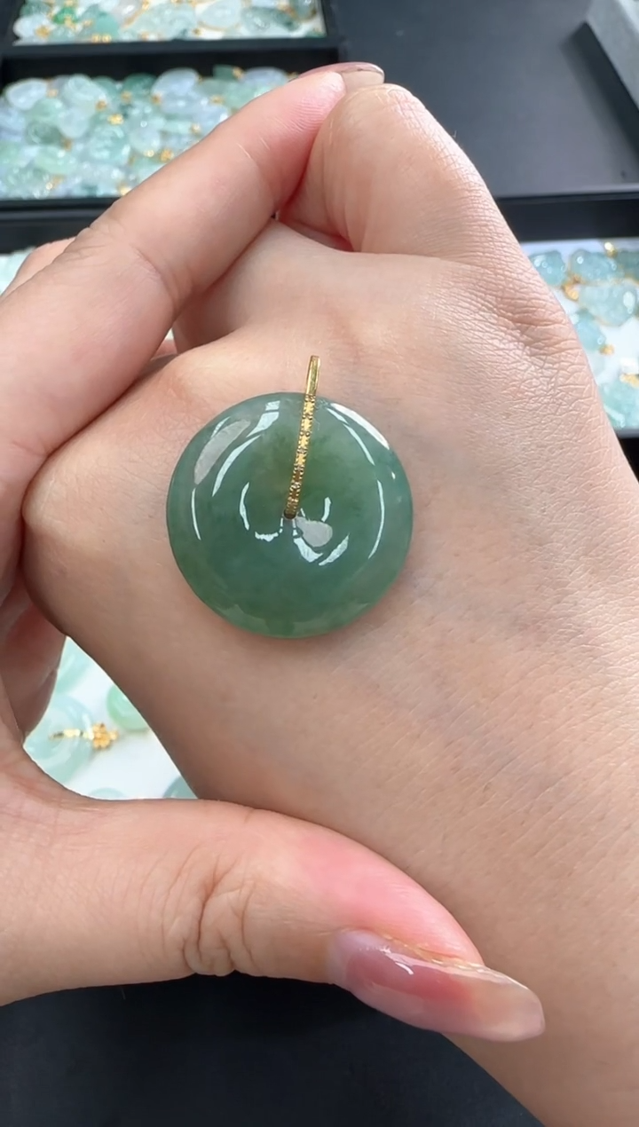 【闪购商品】翡翠颈饰18K金镶嵌250214124