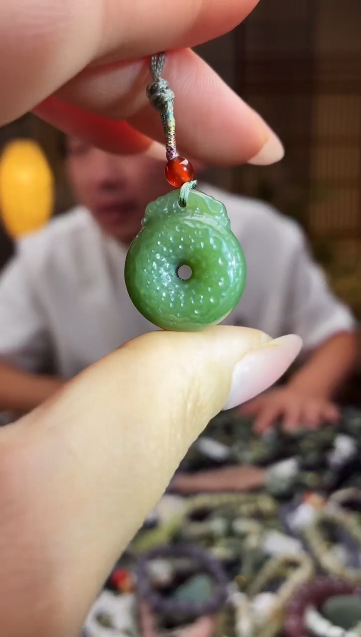 颈饰未镶嵌和田玉多样性发货，拍一发一