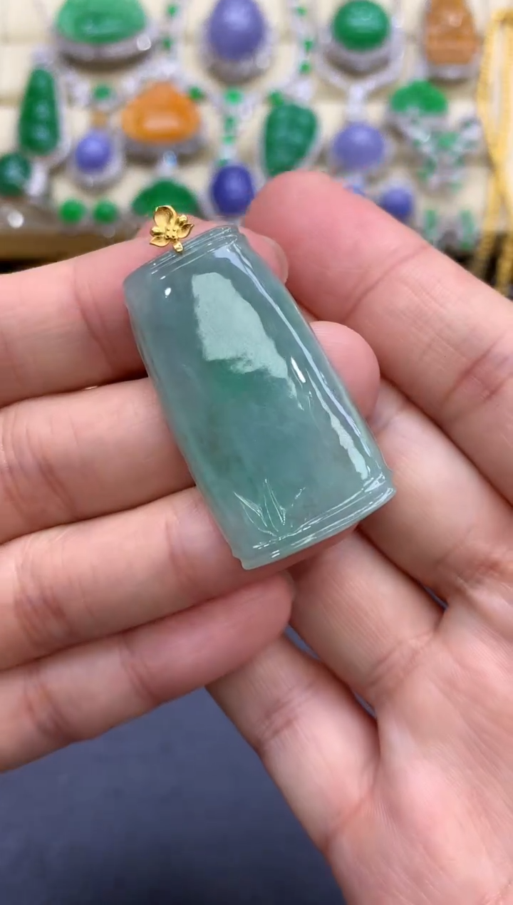 颈饰18K金镶嵌翡翠71-中国好珍宝