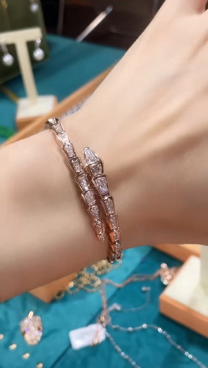 【闪购商品】钻石手镯18K金镶嵌手镯