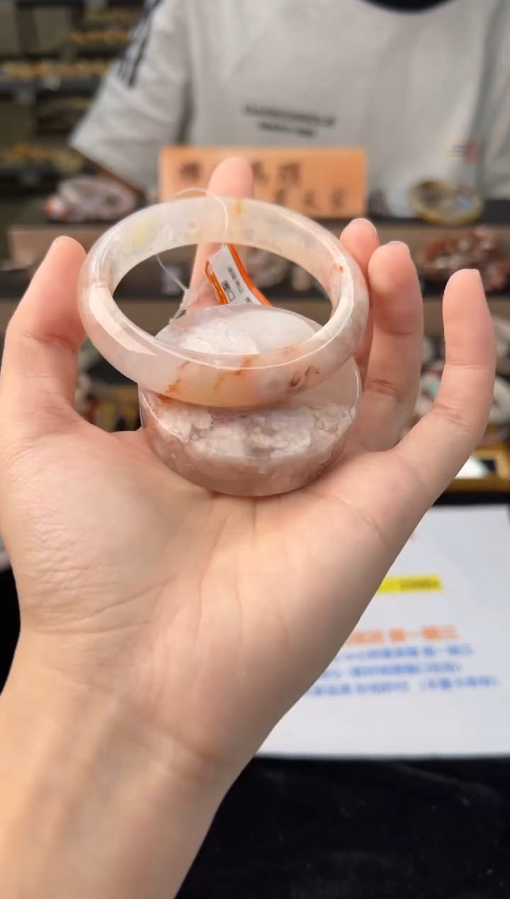 石英质玉未镶嵌手镯55圈口（赠送镯心）21703