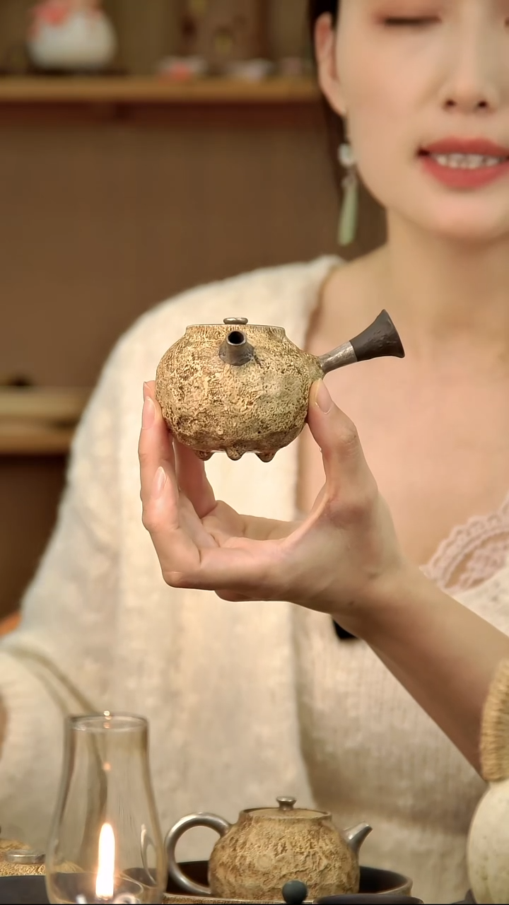 言野手作 粉引仿古三足侧把壶