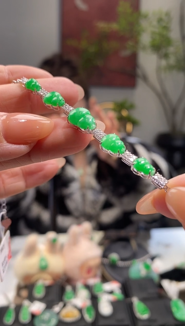 18K金镶嵌手链翡翠?*?手链
