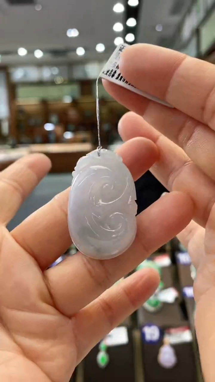 【闪购商品】翡翠颈饰未镶嵌如意