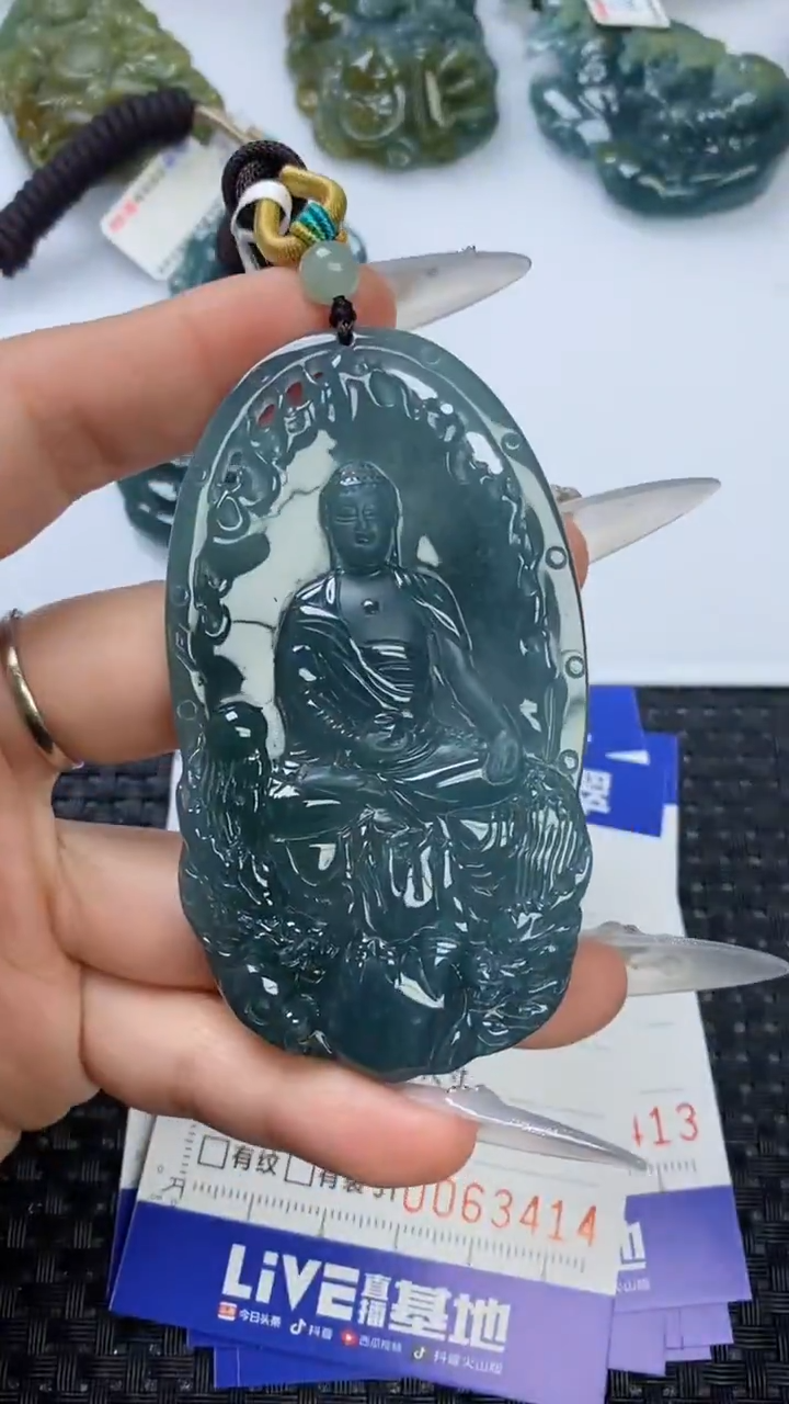 【闪购商品】翡翠颈饰未镶嵌111111111111111