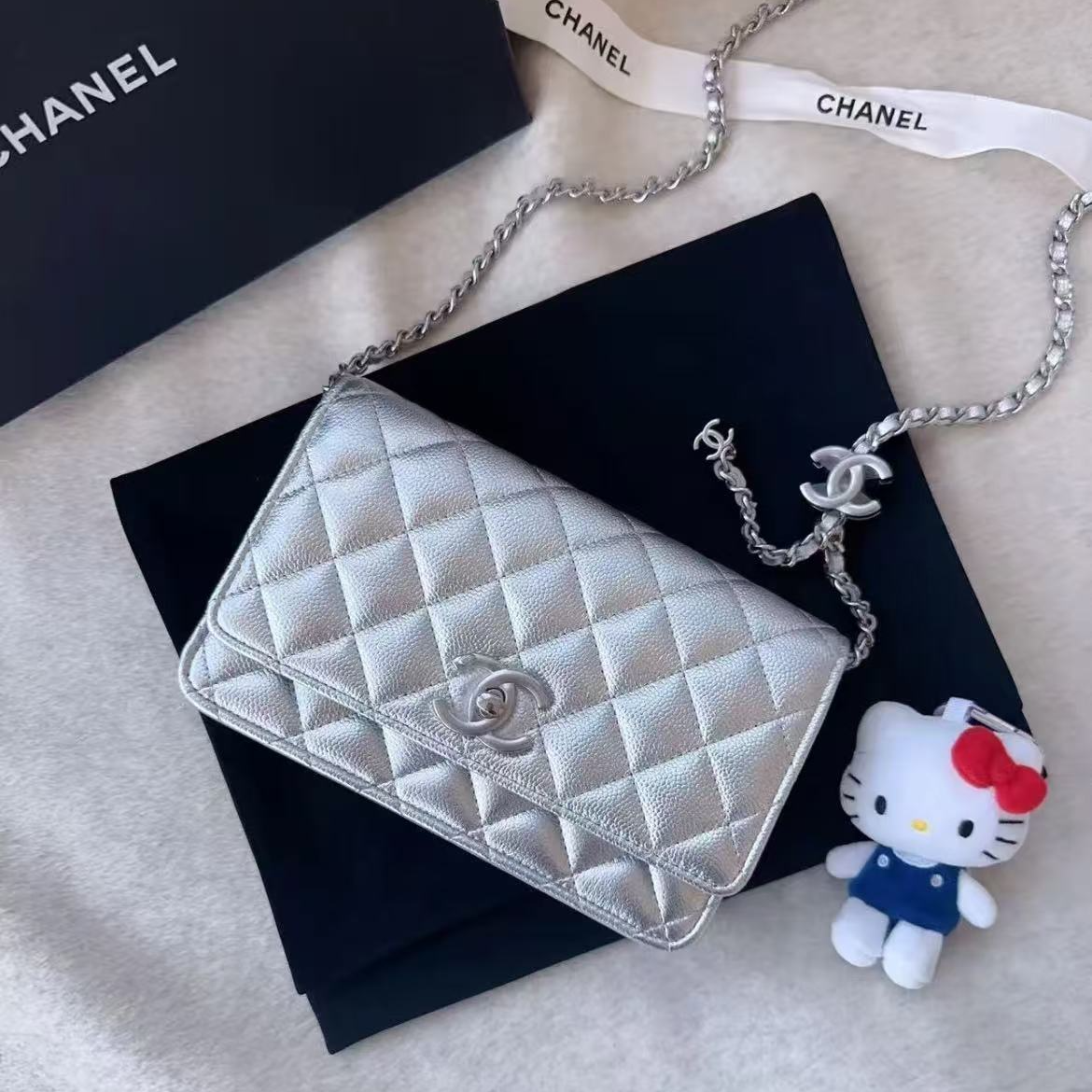 未使用 Chanel/香奈儿 展会外场！银色调节扣woc包