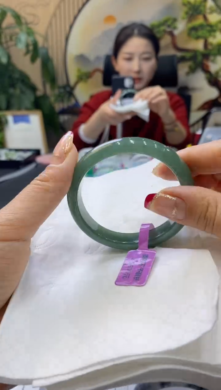 【闪购商品】翡翠手镯未镶嵌99903861