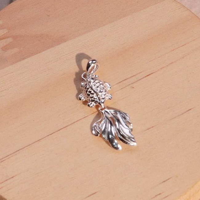 吊坠足银 苗人匠银坊 足银纯手工 时尚百搭 锦鲤吊坠