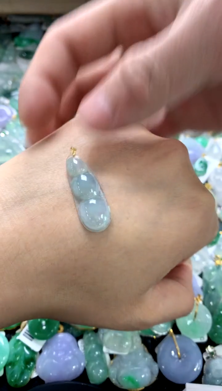 颈饰18K金镶嵌翡翠1111111111111111