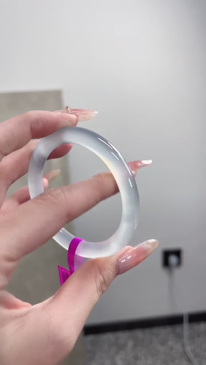 【闪购商品】玛瑙/玉髓手镯未镶嵌53圈 需要包容圆条