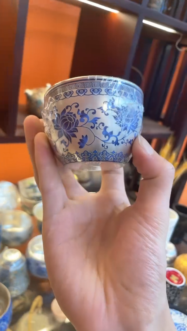 【闪购商品】@@@@@@@@@@@@缠枝莲银杯