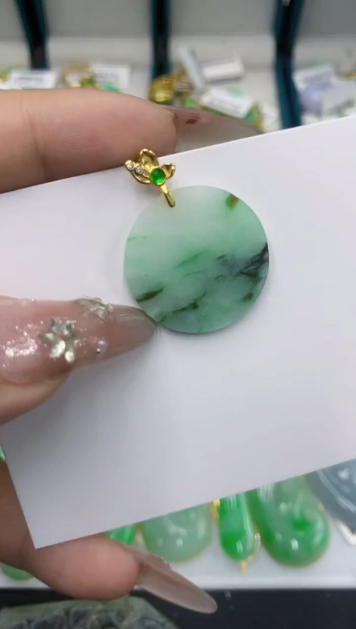颈饰未镶嵌翡翠111111