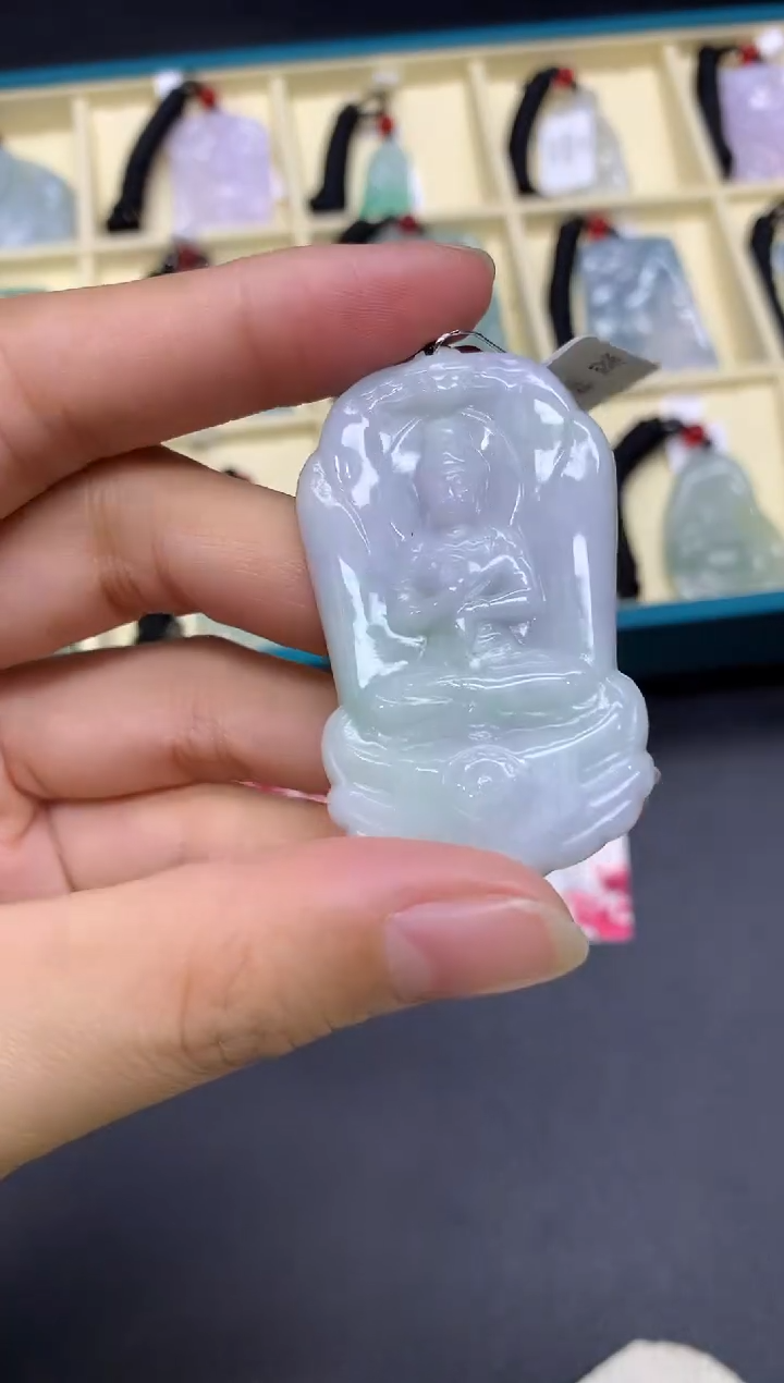 【闪购商品】定制翡翠未镶嵌坐观音【无服务费】