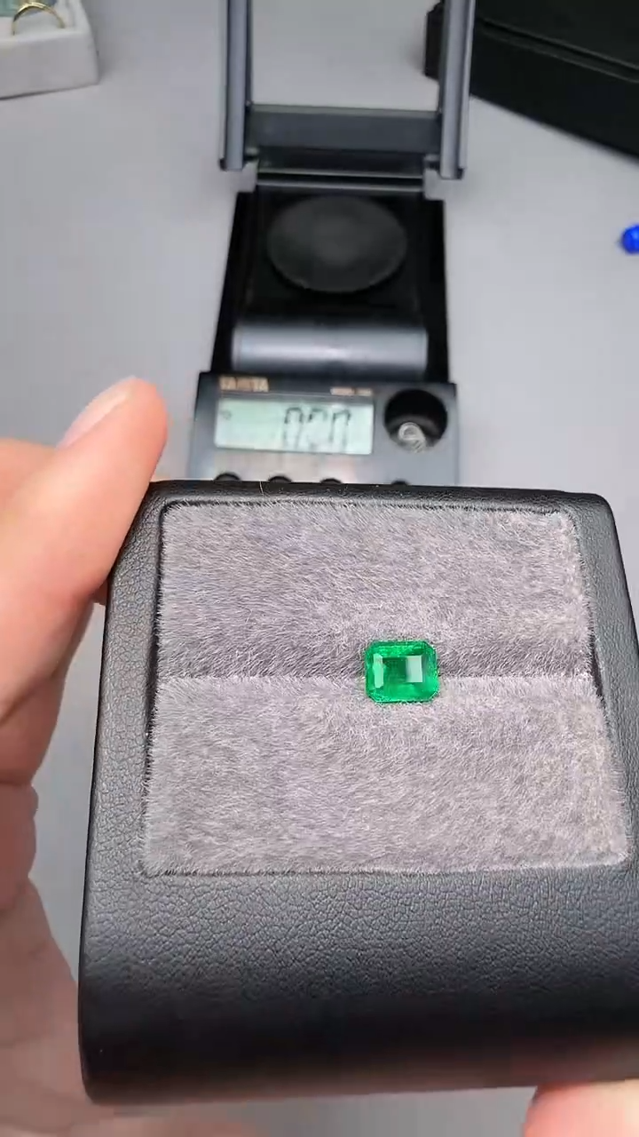 【闪购商品】祖母绿裸石未镶嵌1.4ct-A828-1p