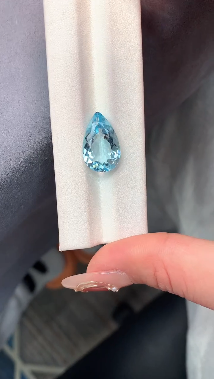 海蓝宝石裸石未镶嵌7.3克拉圣玛利亚