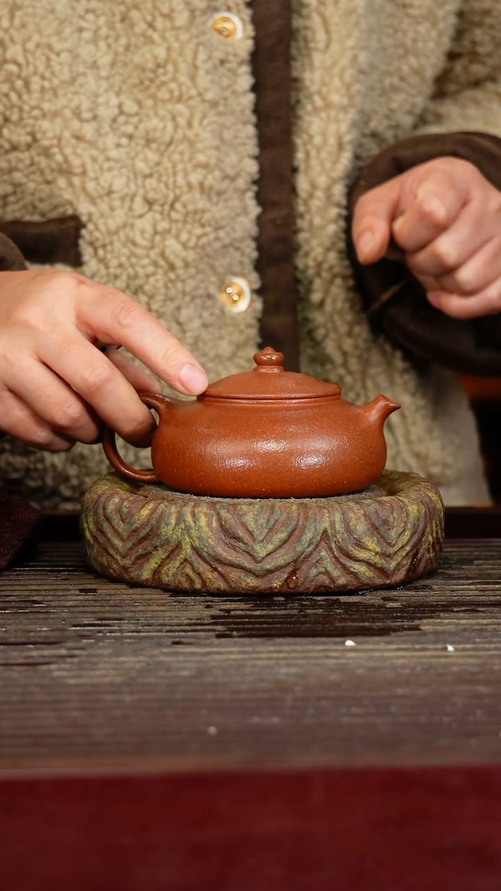 宜兴原矿紫砂壶茶壶宜兴原矿紫砂壶茶壶180C