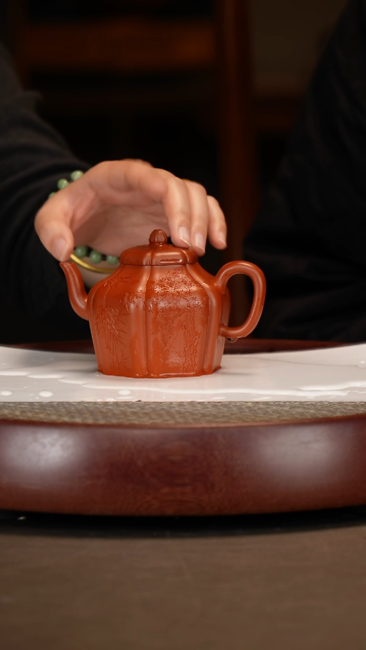 【闪购商品】紫砂茶壶朱泥筋纹六方抽角+梅兰竹菊四条屏博古架