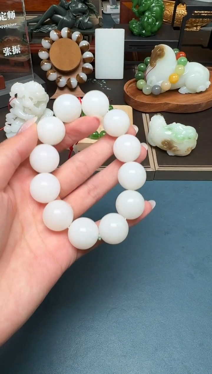 未镶嵌和田玉（子料）挂件河*草1