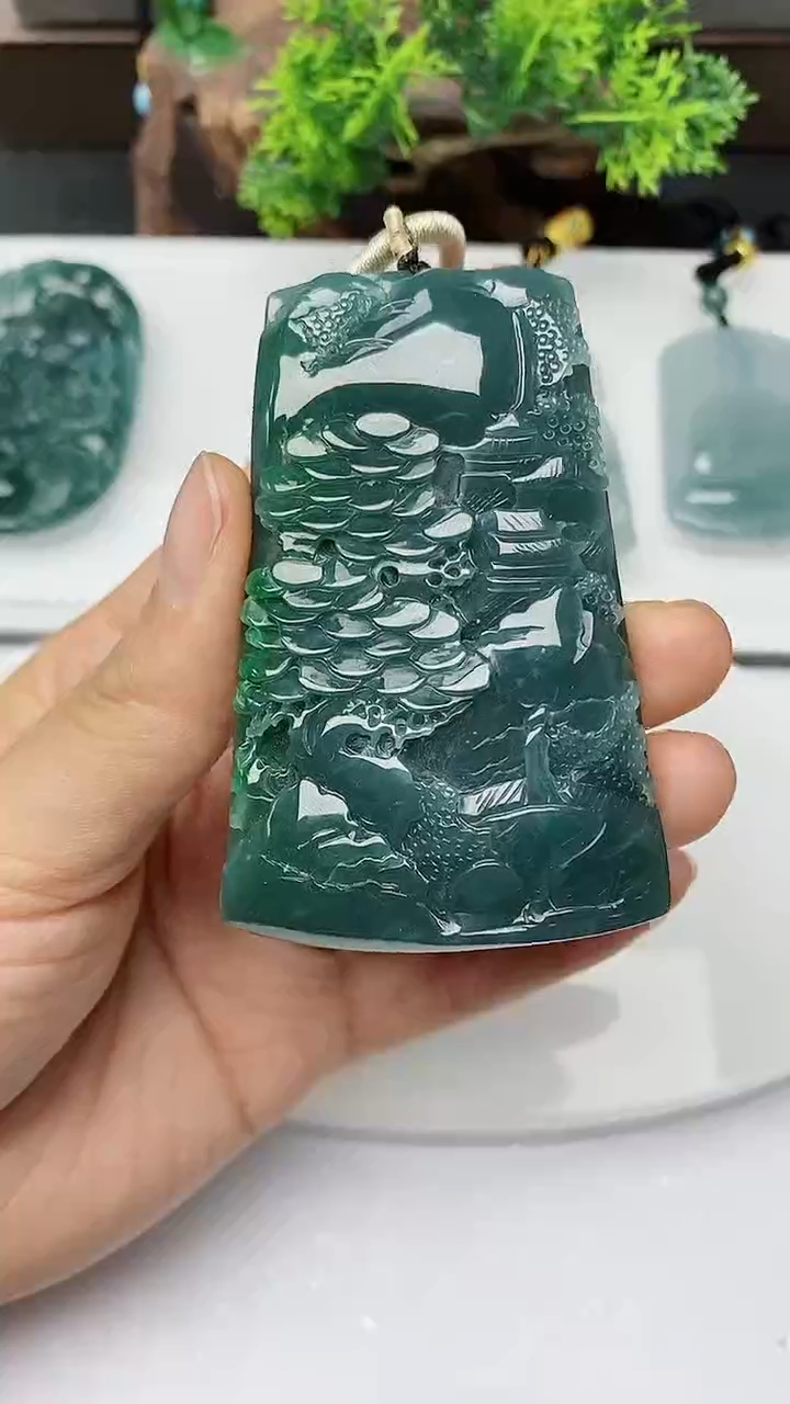 【闪购商品】翡翠颈饰未镶嵌