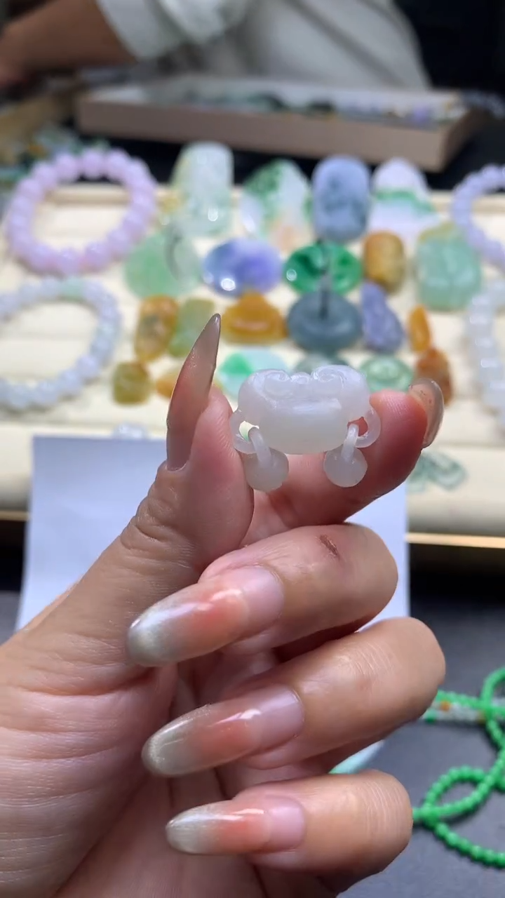 【闪购商品】定制翡翠未镶嵌翡翠