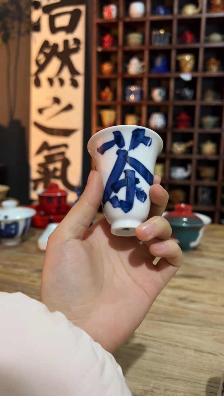 观云听雨原创手绘茶具