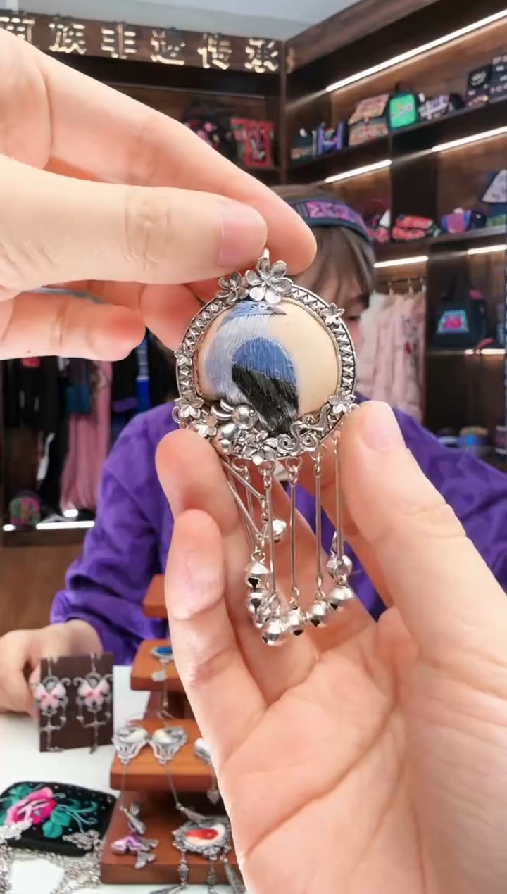 【闪购商品】织绣77蚩梦苗族古绣