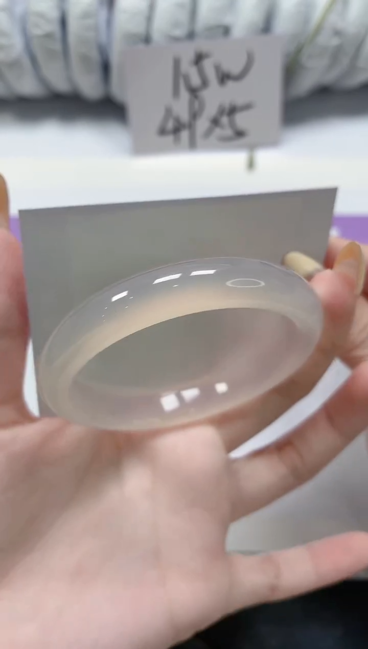 石英质玉手镯未镶嵌127-56.8荔枝