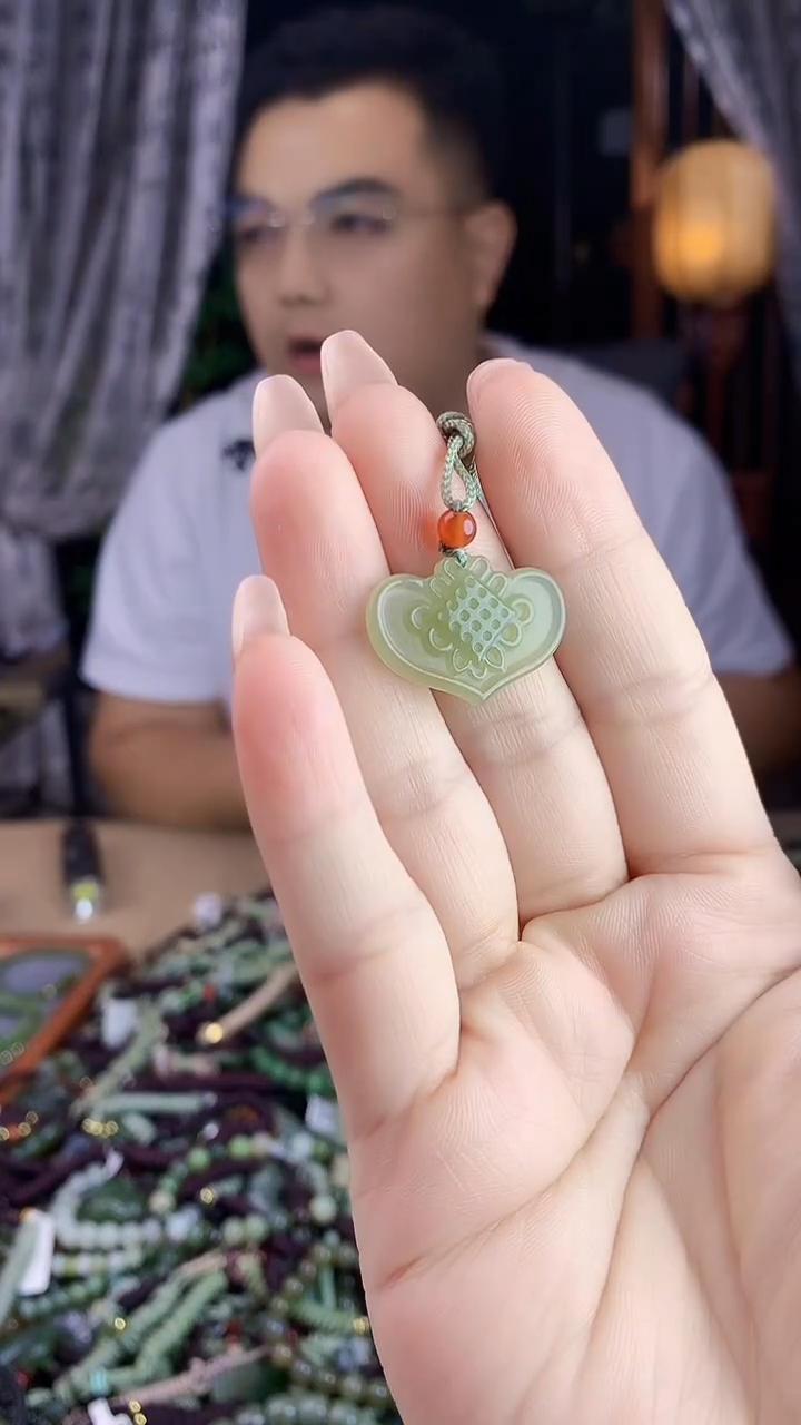 和田玉未镶嵌挂件多样性发货拍一发一