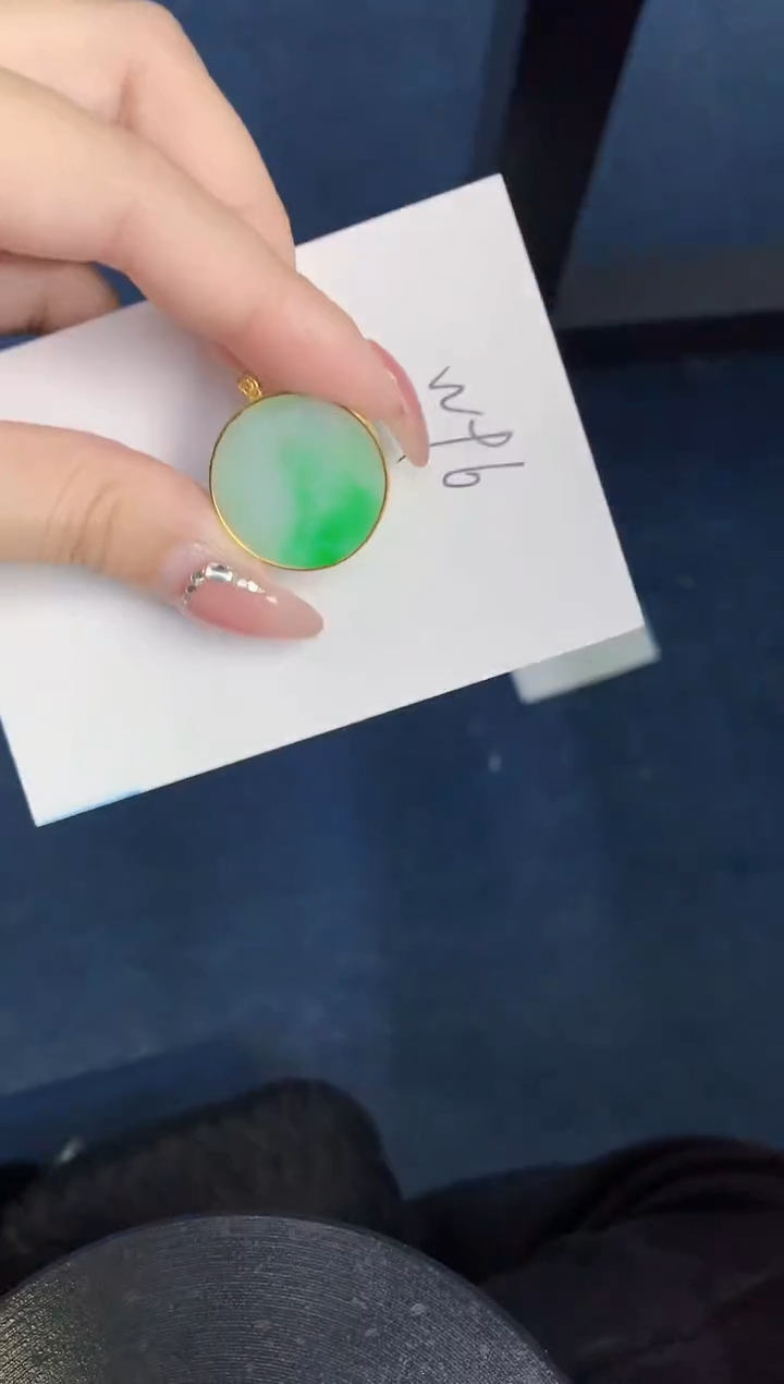 【闪购商品】翡翠颈饰18K金镶嵌000000000