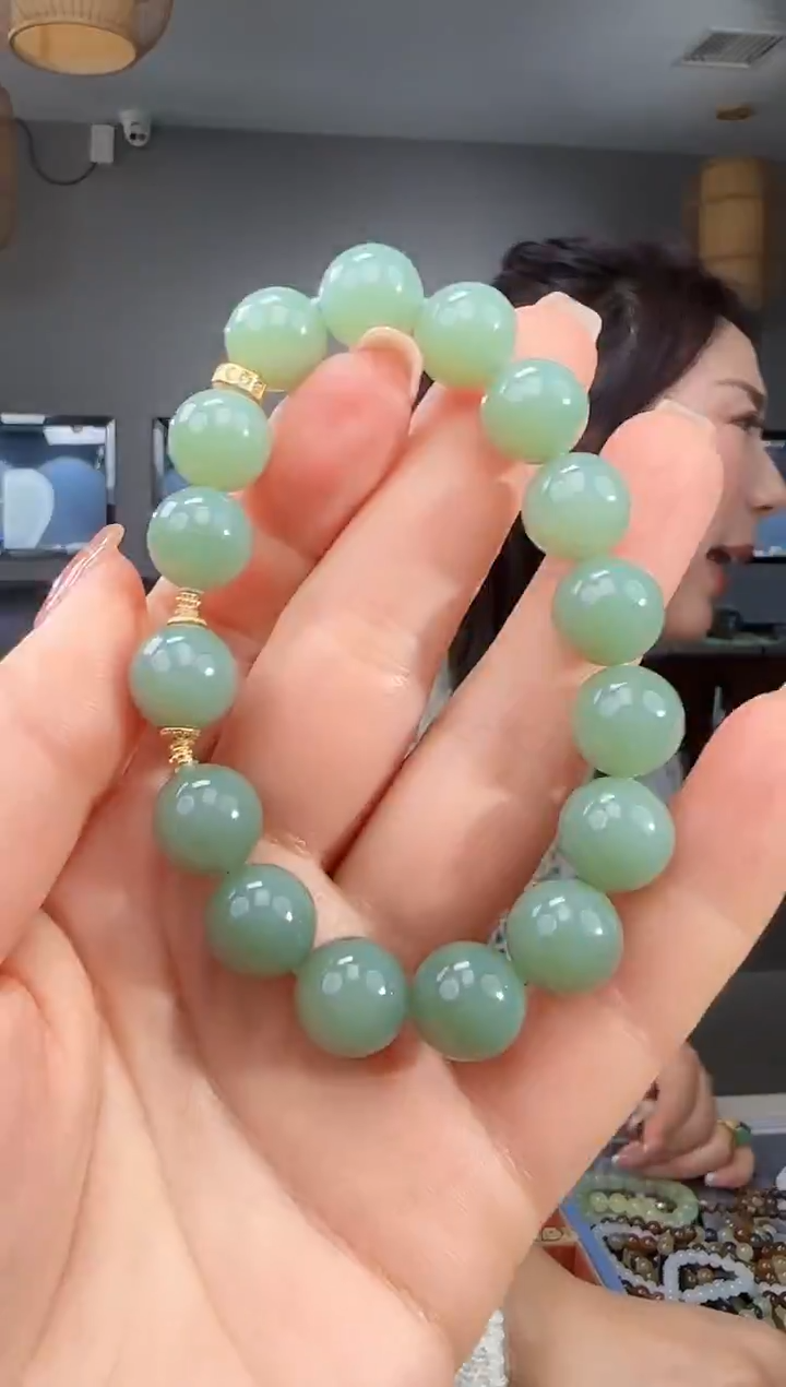 未镶嵌手链和田玉1