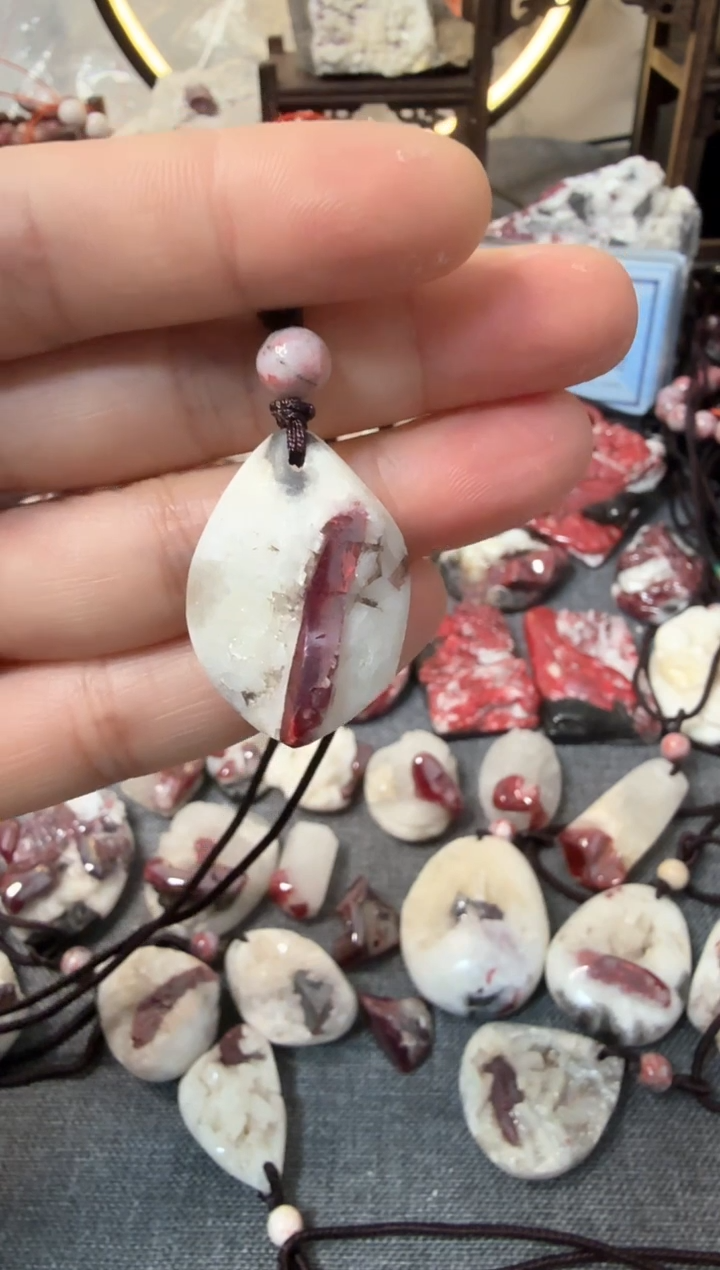 【闪购商品】天然辰砂大晶砂随行吊坠1