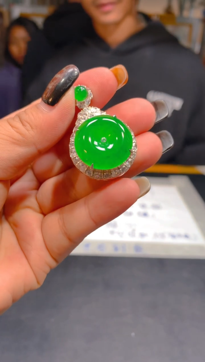 【闪购商品】定制翡翠未镶嵌38定制翡翠-多样性发货（发其一）