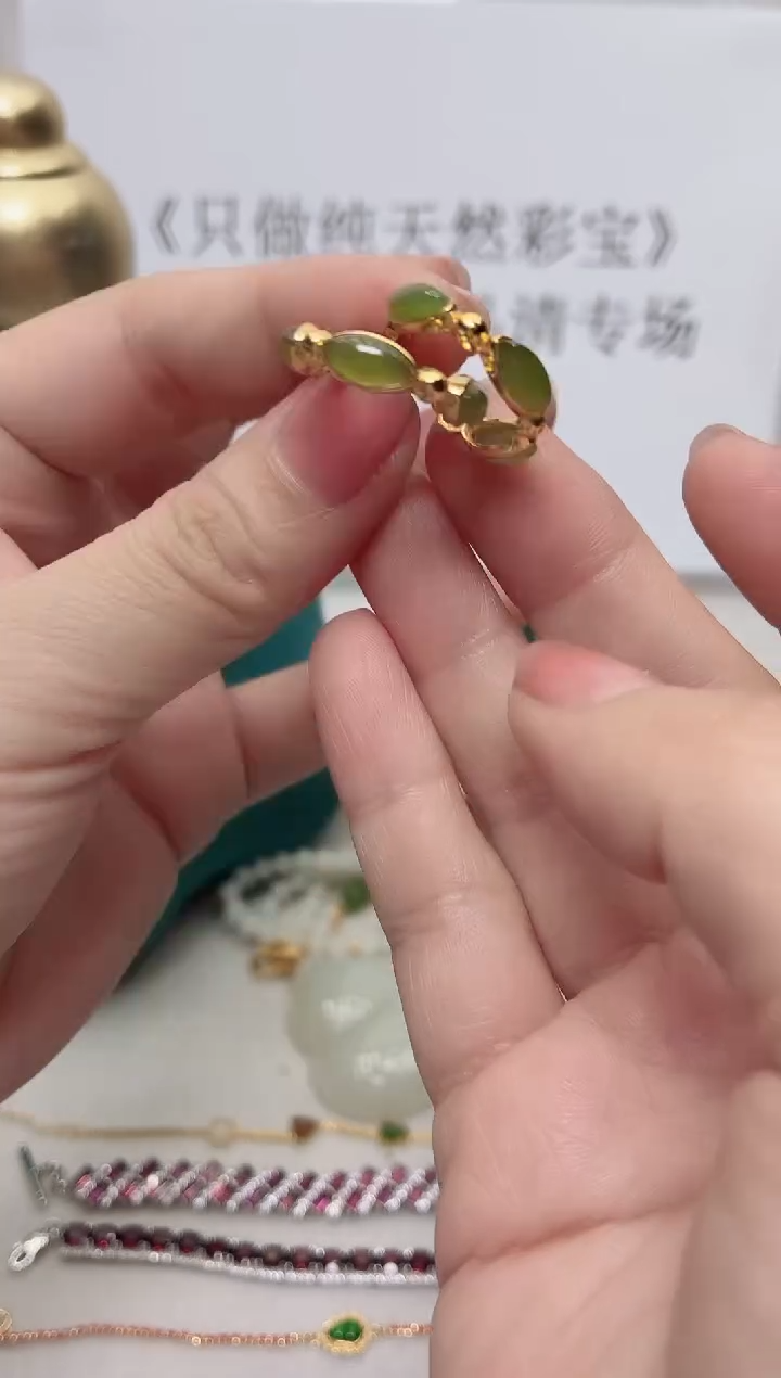 银S925镶嵌和田玉耳饰121BJ0103产品一个（多样性）