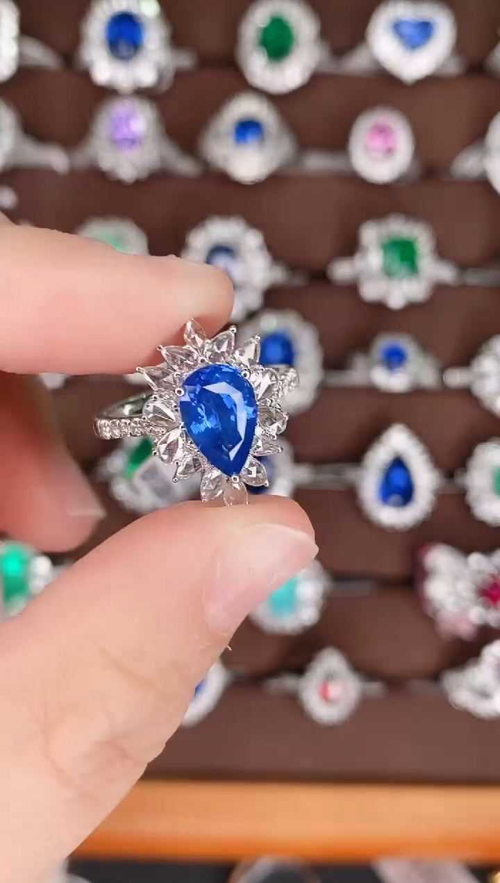 【闪购商品】蓝宝石18K金戒指18K金镶嵌1