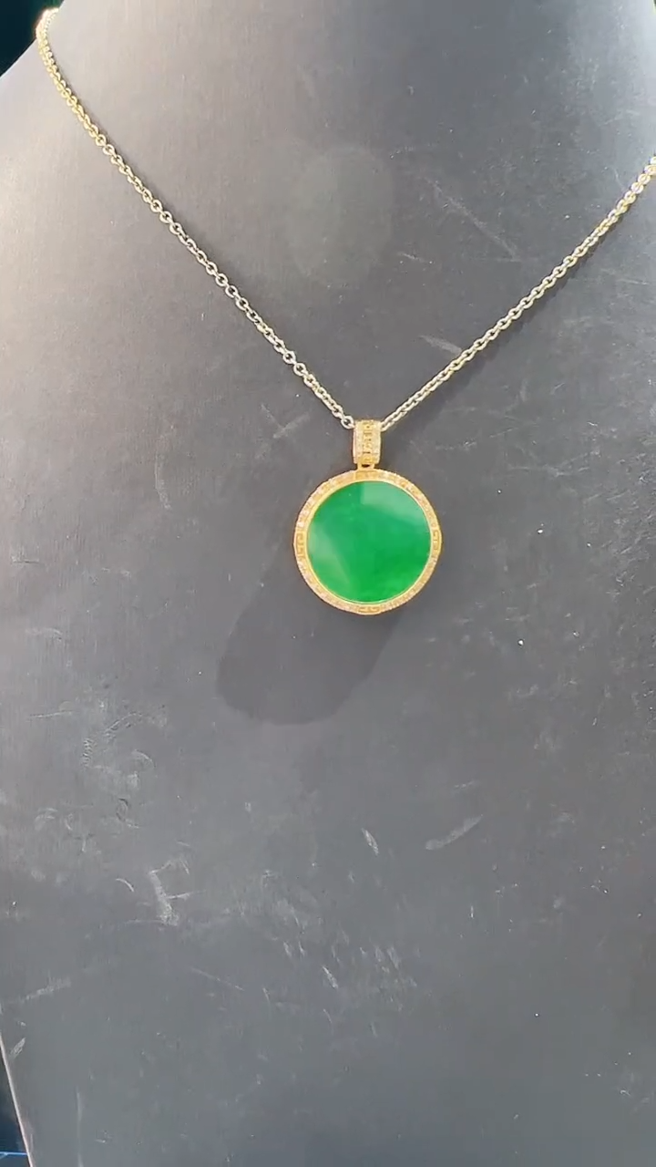 颈饰18K金镶嵌翡翠8888888888