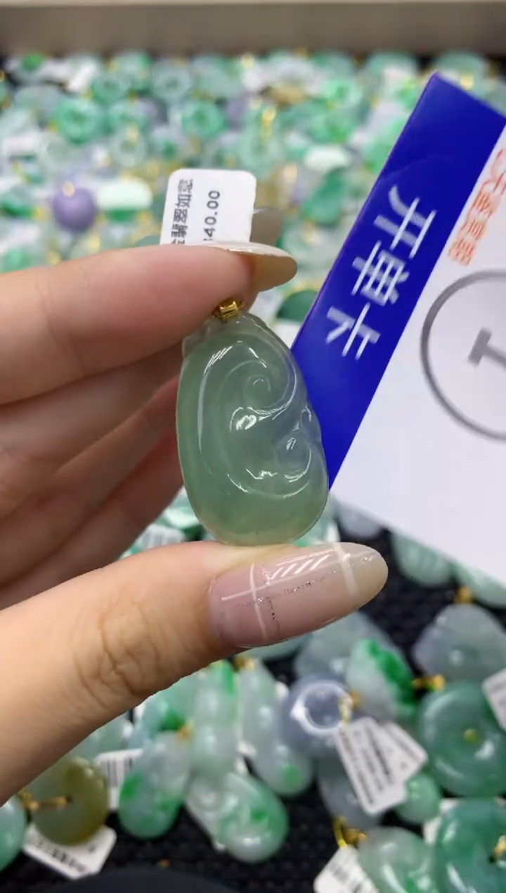 翡翠18K金镶嵌颈饰天然缅甸翡翠A货