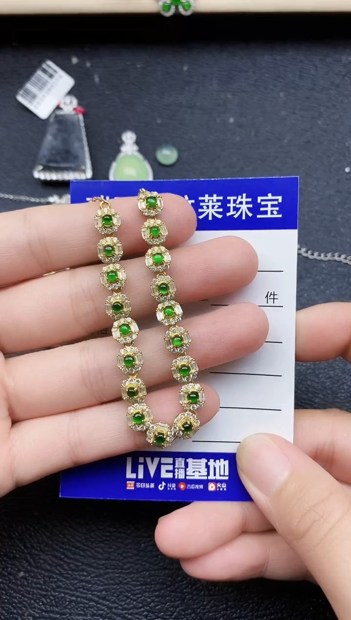 【闪购商品】翡翠戒指银S925镶嵌11111