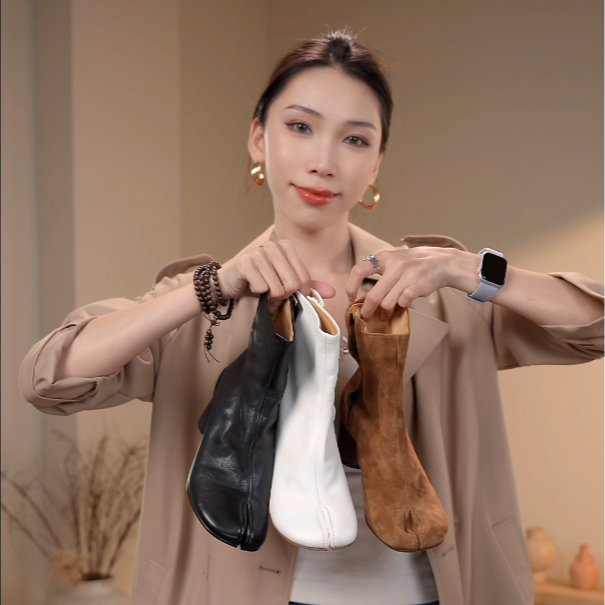 时尚小众设计款手工真皮短筒分趾靴棕色反绒靴子粗高跟猪蹄小短靴