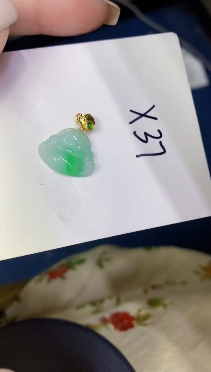 颈饰未镶嵌翡翠缅甸天然翡翠A货