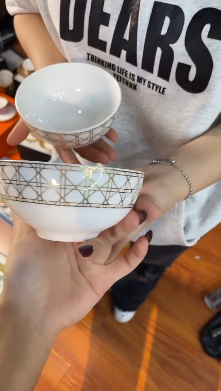 杯鸿辉家品牌瓷器，京东包邮！