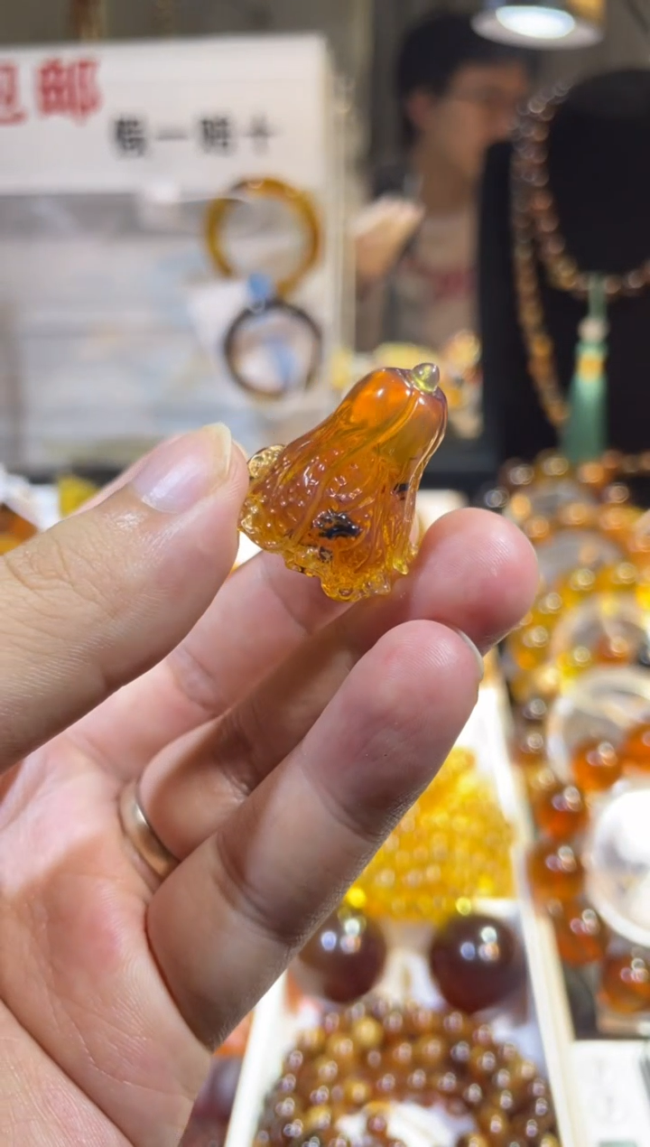 裸石琥珀未镶嵌金棕珀 白菜