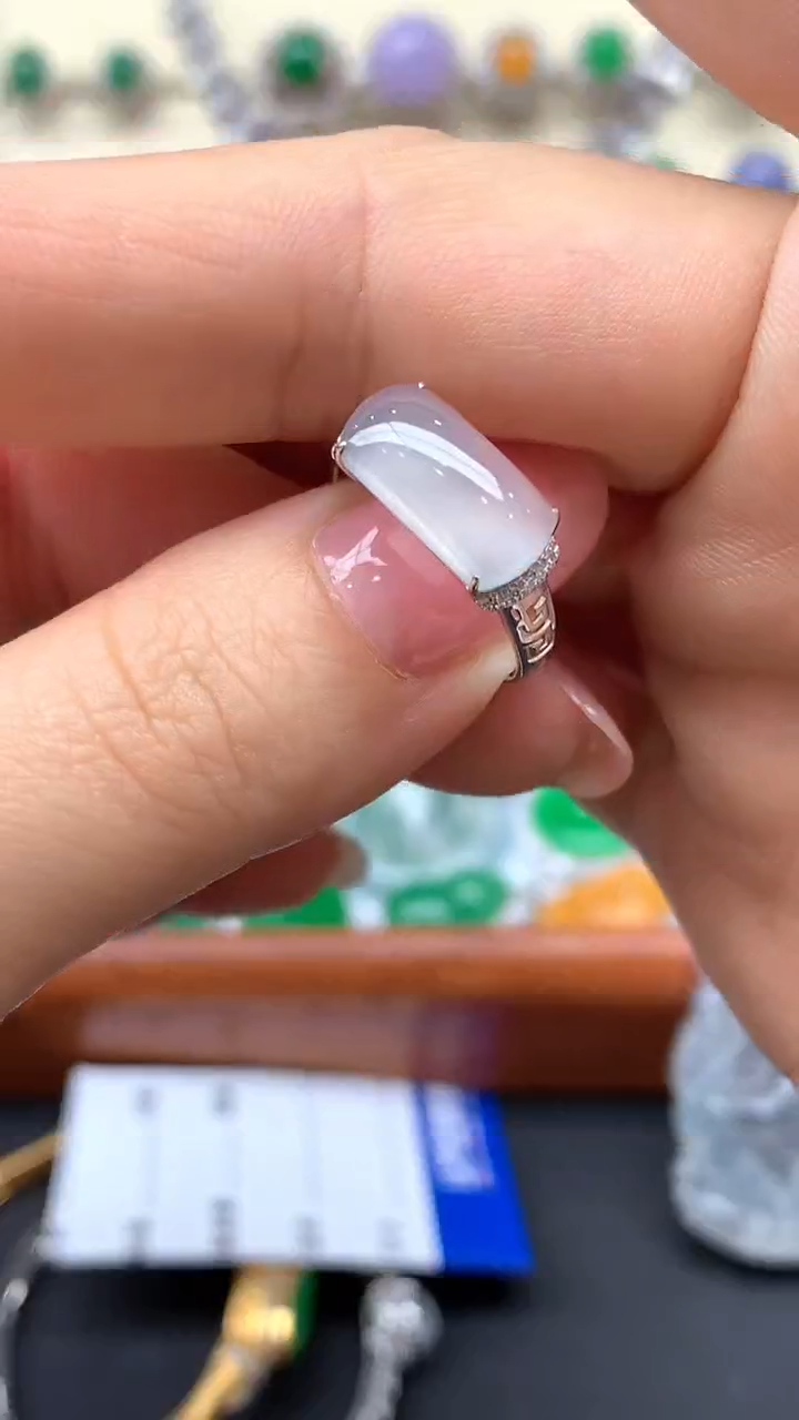 【闪购商品】翡翠颈饰未镶嵌266-天然翡翠