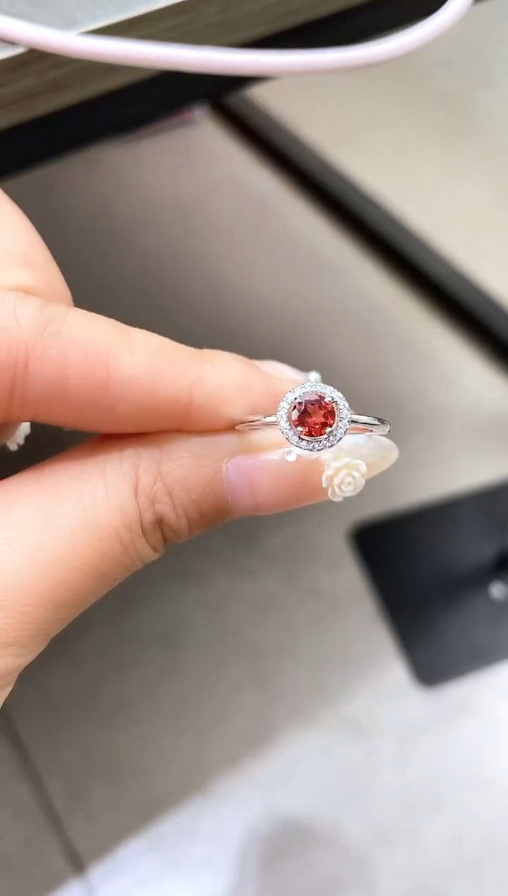 【闪购商品】石榴石戒指银S925镶嵌天然石榴石戒指