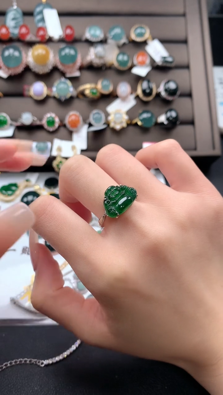 【闪购商品】翡翠戒指银S925镶嵌32131231