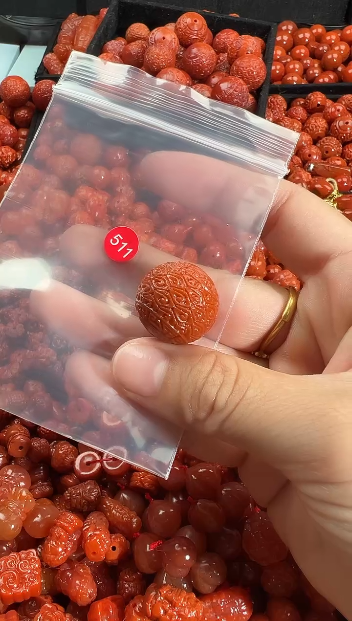 颈饰未镶嵌南红玛瑙喵*2