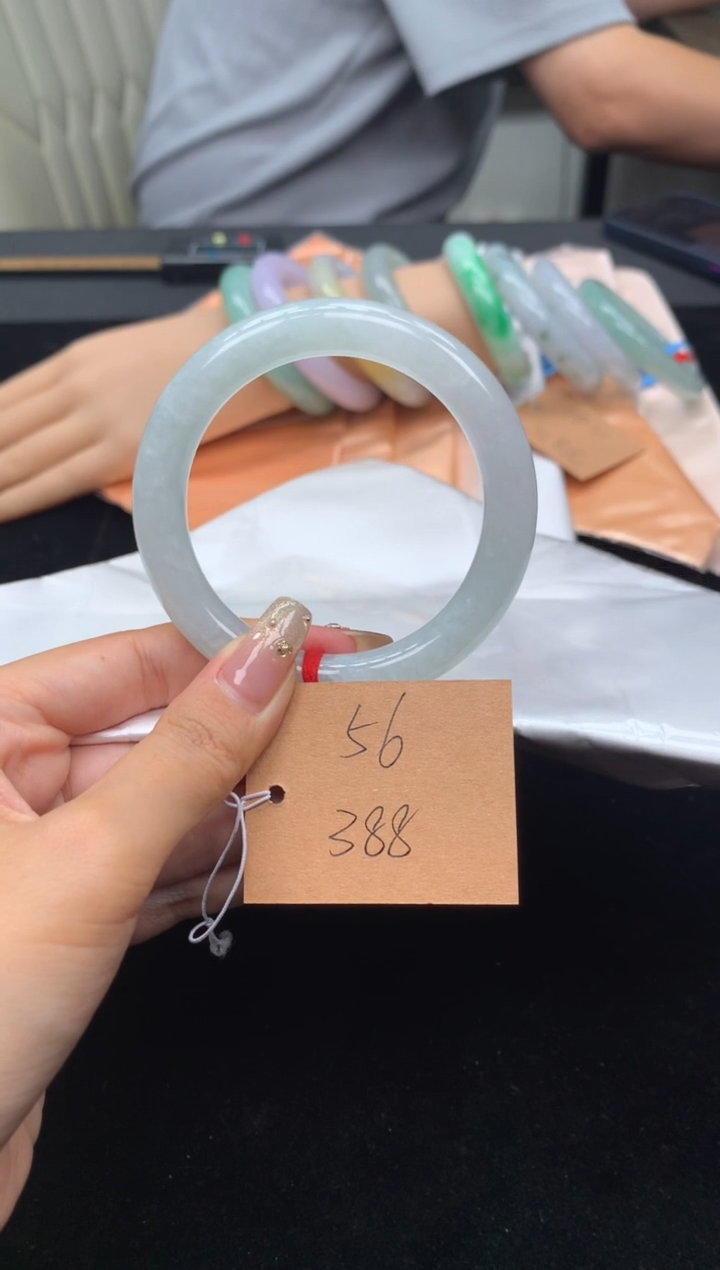 未镶嵌手镯翡翠56有瑕（48小时鉴赏期）