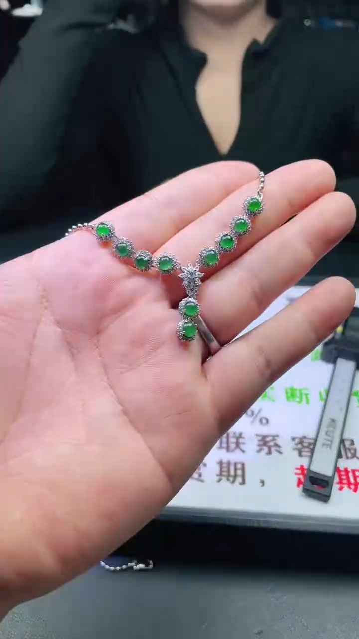 颈饰银S925镶嵌翡翠首饰